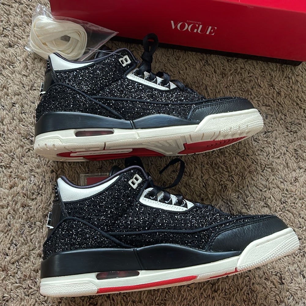 Air Jordan 3 Retro Awok Vogue Edition Sneakers 8.5 - Picture 8 of 13